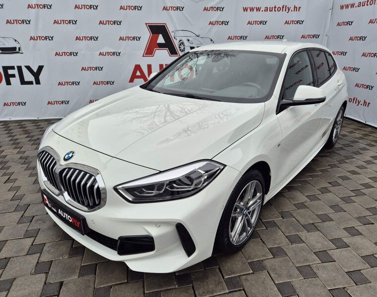 BMW serija 1 120d M-paket, Led, Kamera, Digitalni sat, Tempomat, 17"